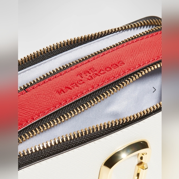 Marc JacobsThe Snapshot Crossbody Bag - Picture 3 of 4